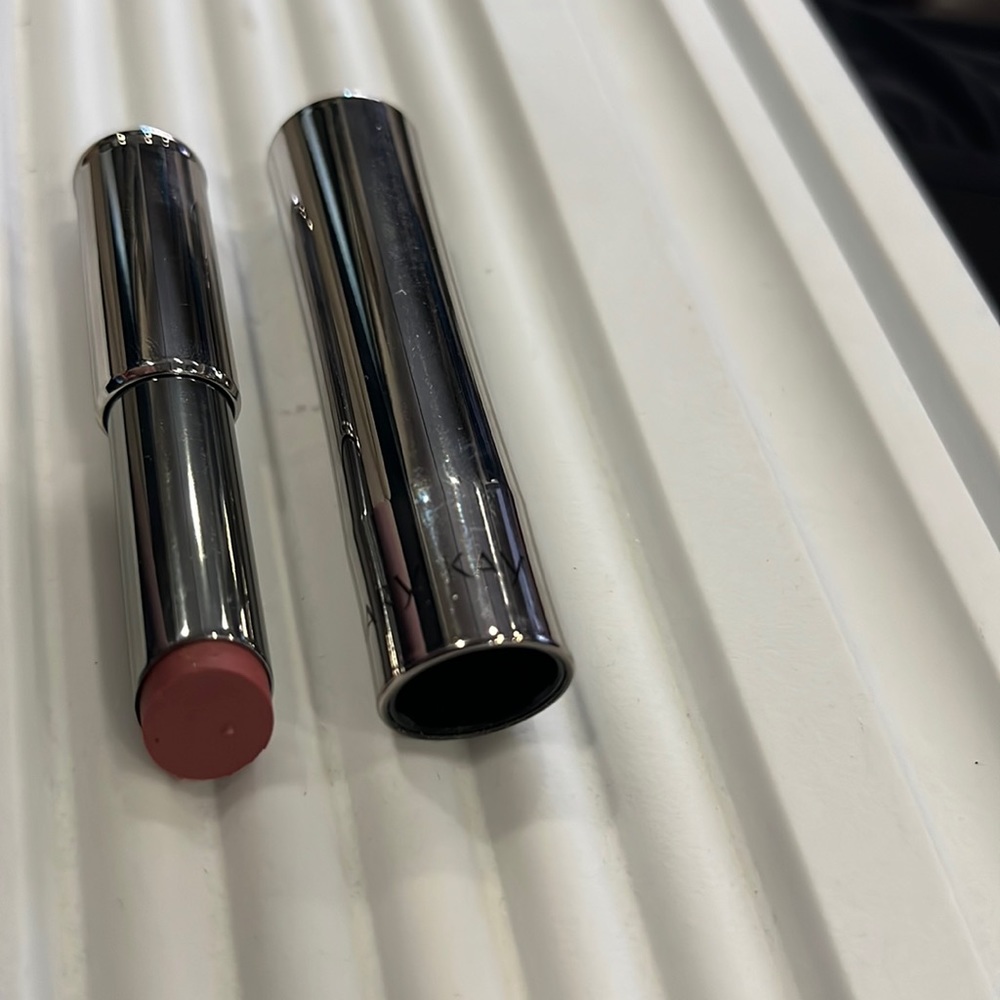 Mary Kay natural Beaut lipstick brand new